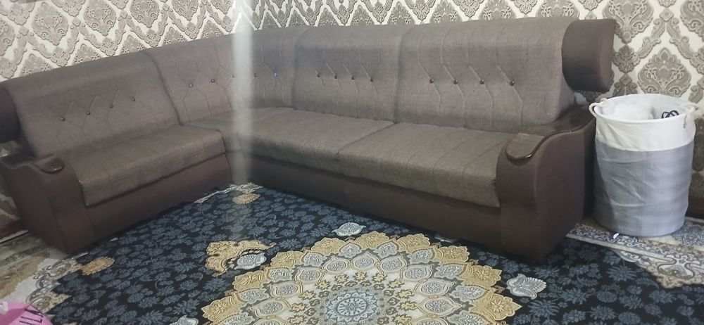 Диван угловой срочно
