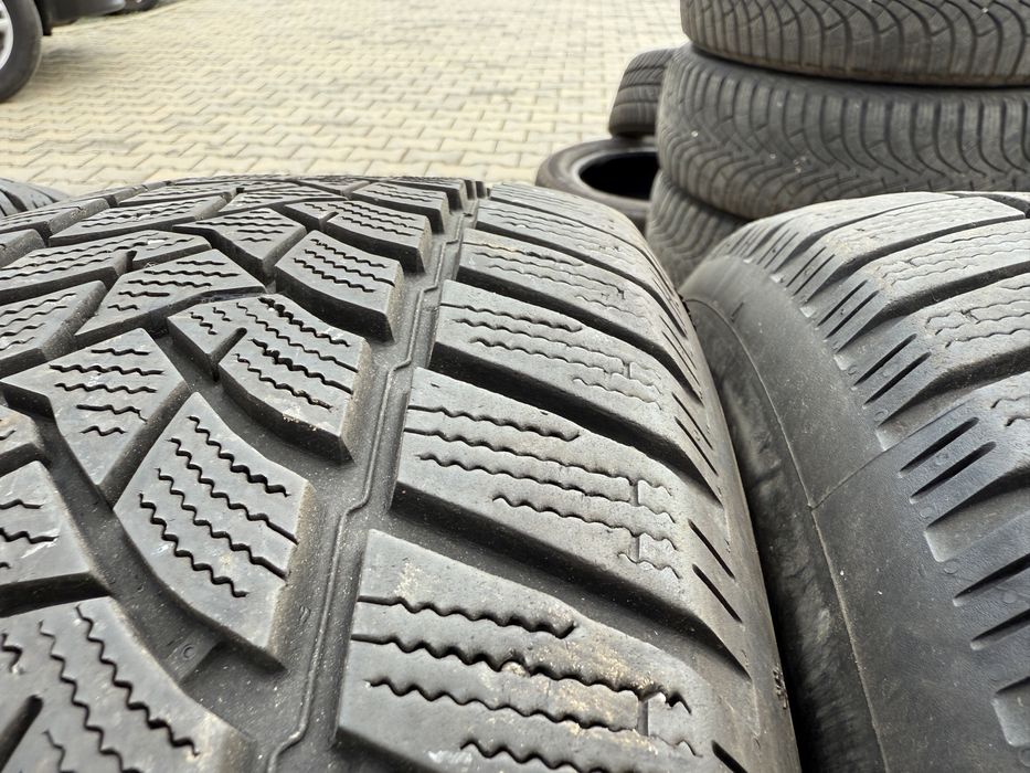 4бр. Отлични Зимни Гуми 215/65R/16 -DUNLOP- DOT:3019- 6,5мм.