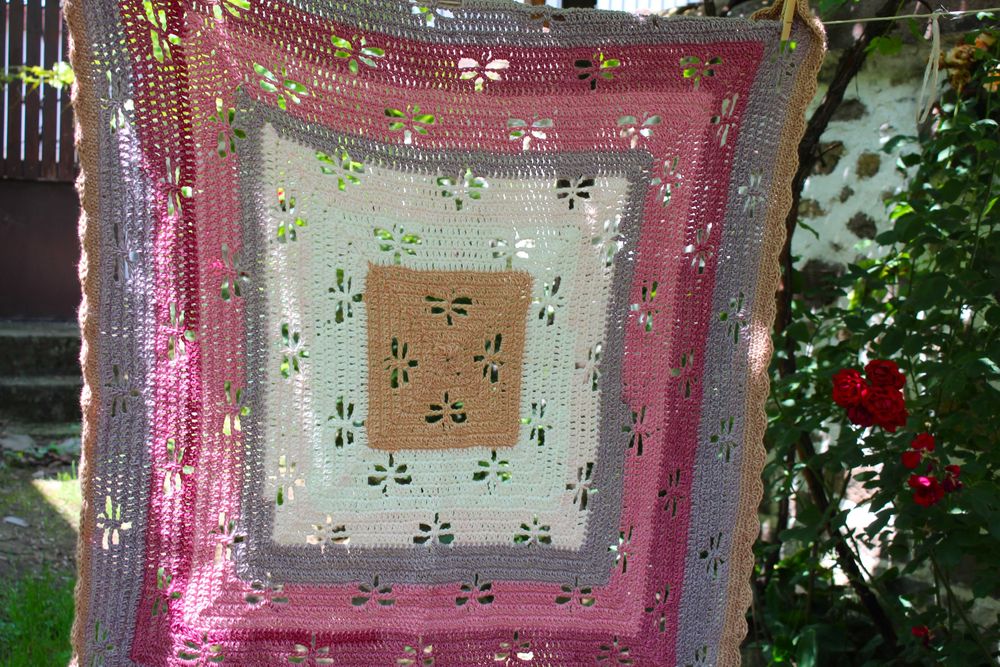 Плетено бебешко одеяло