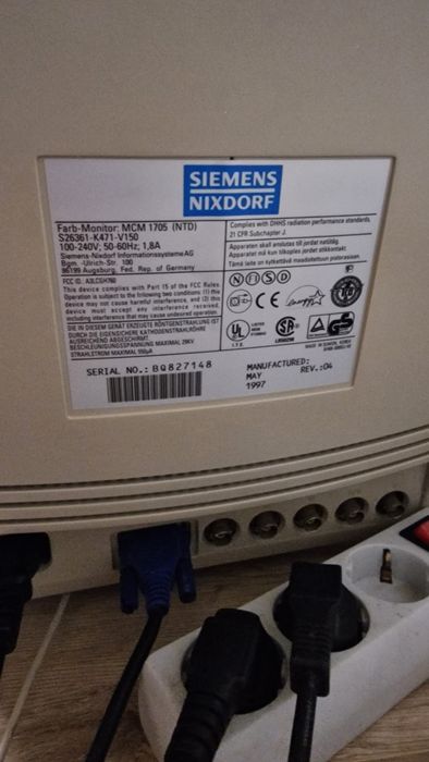 PC Retro IBM Pentium III 667MHz + Monitor CRT |  Win XP