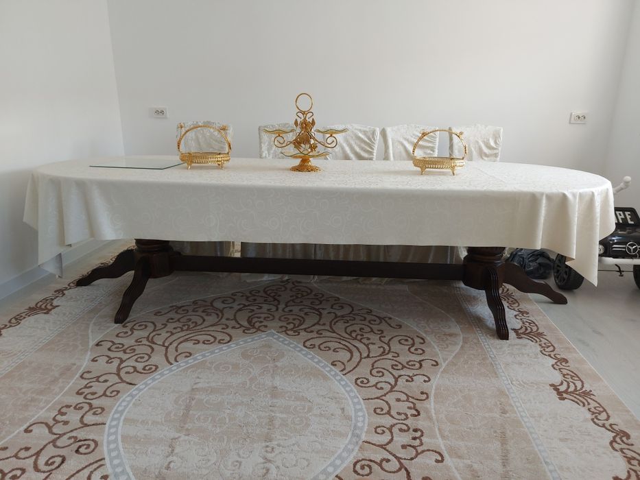 Продам гостиный стол 3 метра