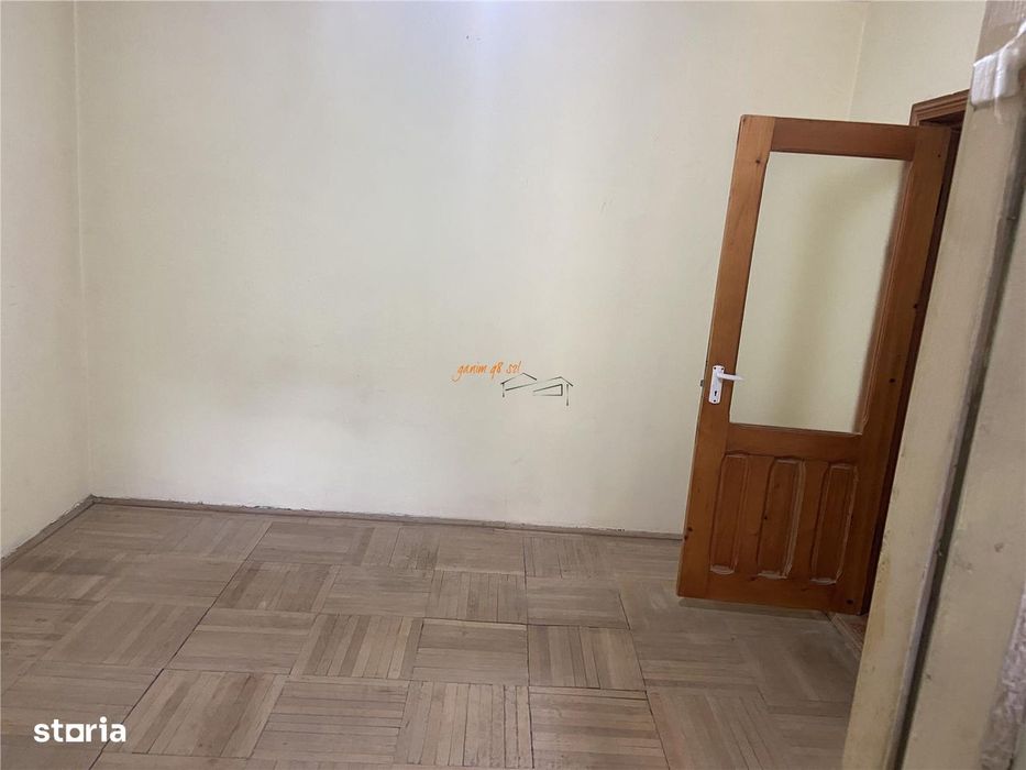 Apartament 2 camere in Focsani , cartier Sud , et 1 4 , 54 mp , liber