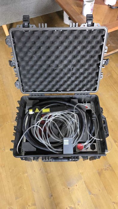 LASER MOPA 300W IGOLDENLASER PORTABIL | CA NOU | 2 Lentile F165 + F255 | 30 Lentile Protectie  12000Euro