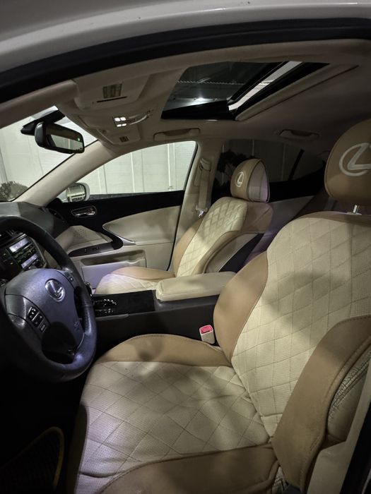 Lexus is 250 amerikanka