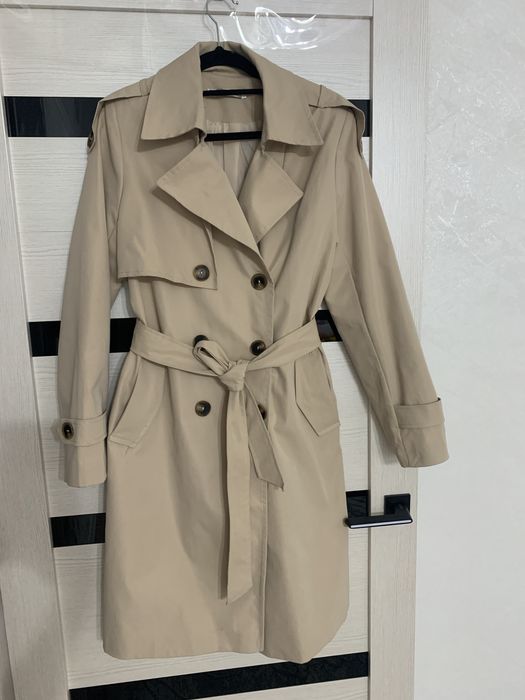 Продам тренч плащ новый