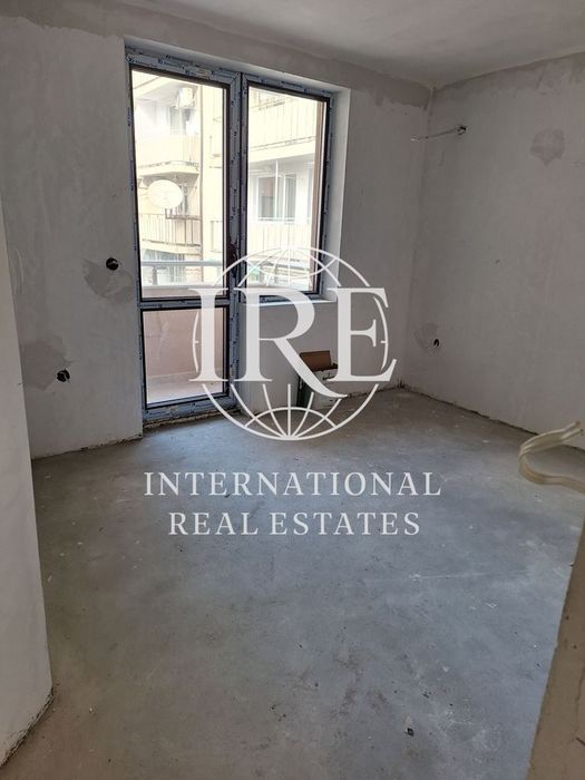 Продава се Тристаен апартамент в Варна, Лятно кино Тракия - 78 кв.м за 1341 €/кв.м - Снимка #5