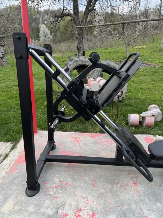 Vand presa de picioare powertech  NOUA-pret negociabil