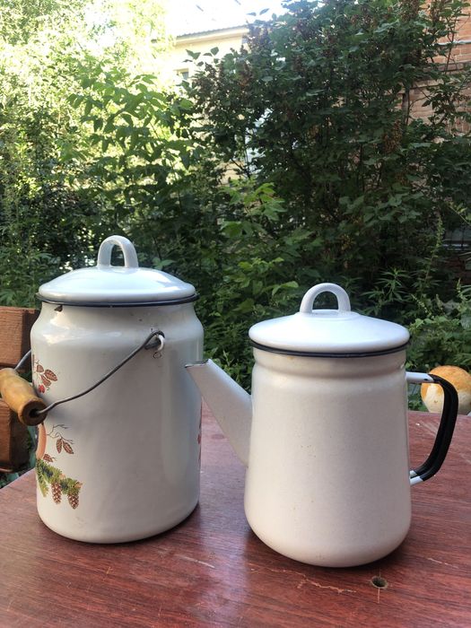 Бидон и чайник эмалированные