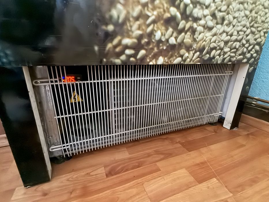 2 Vitrine frigorifice si un panou „A“ pentru reclama
