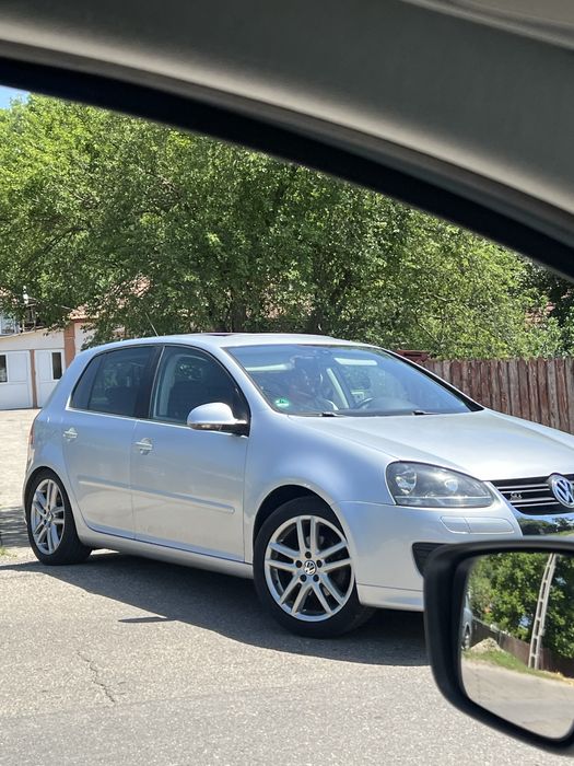 Vand golf 5 gt de fabrică