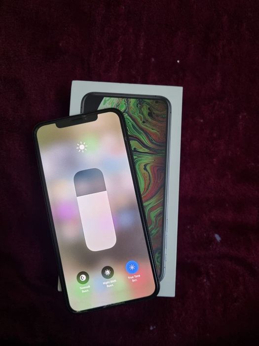 Iphone Xs max 256 GB holati ideal