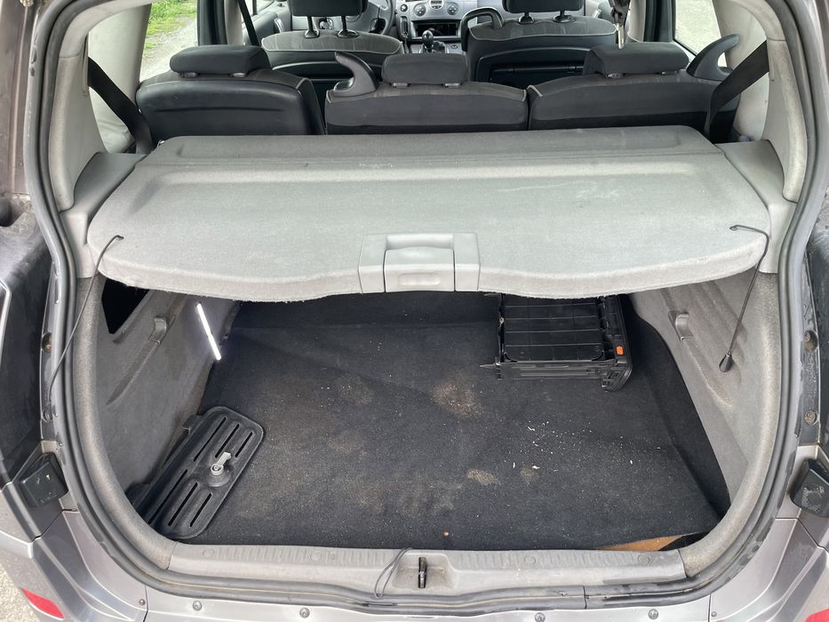 Renault Scenic II 1.9 dCi Рено Сценик 1.9 дци  на части!!