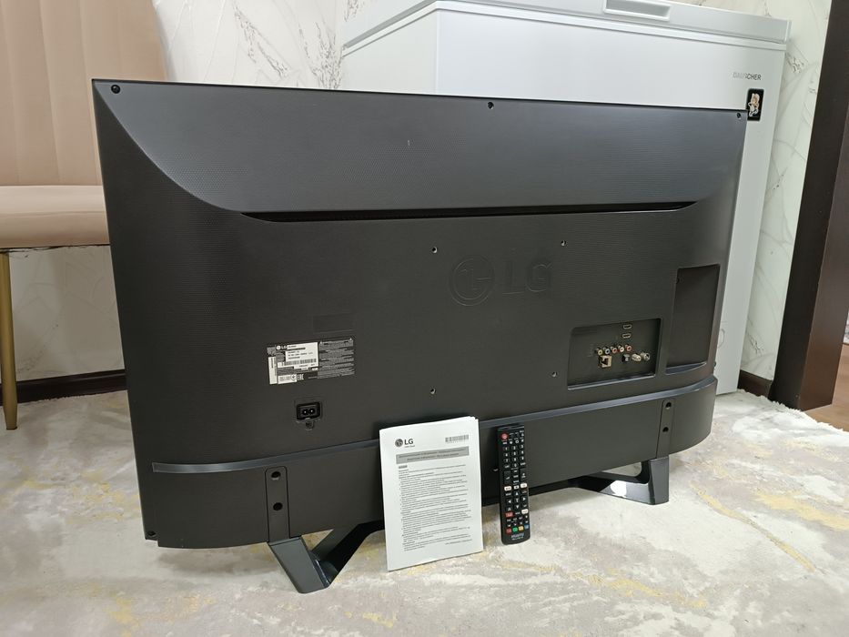 Телевизор LG 43" Смарт ТВ.