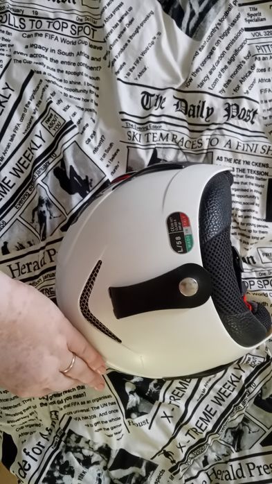 Нови каски за ски и сноуборд