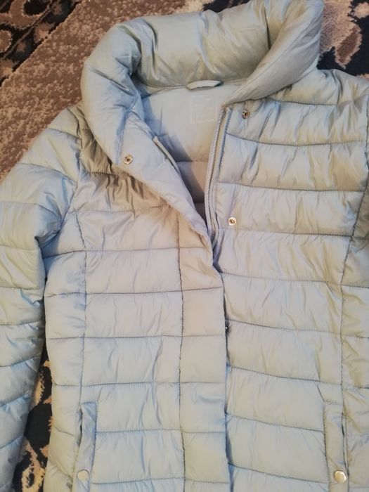 Продам  куртку осень весна