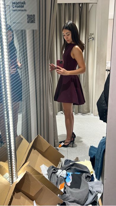 Продам новое платье