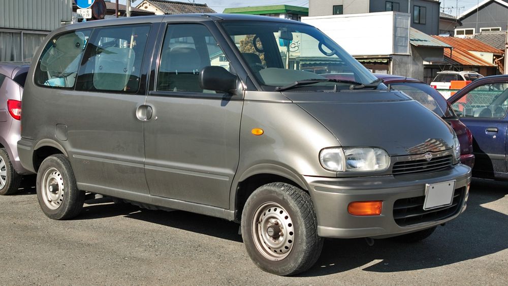 Ниссан Серена с23