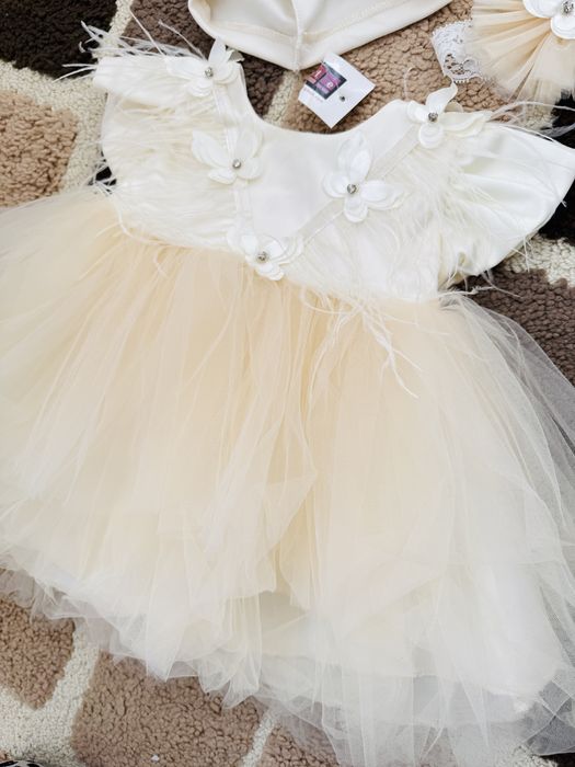 Rochie fetite cu pene