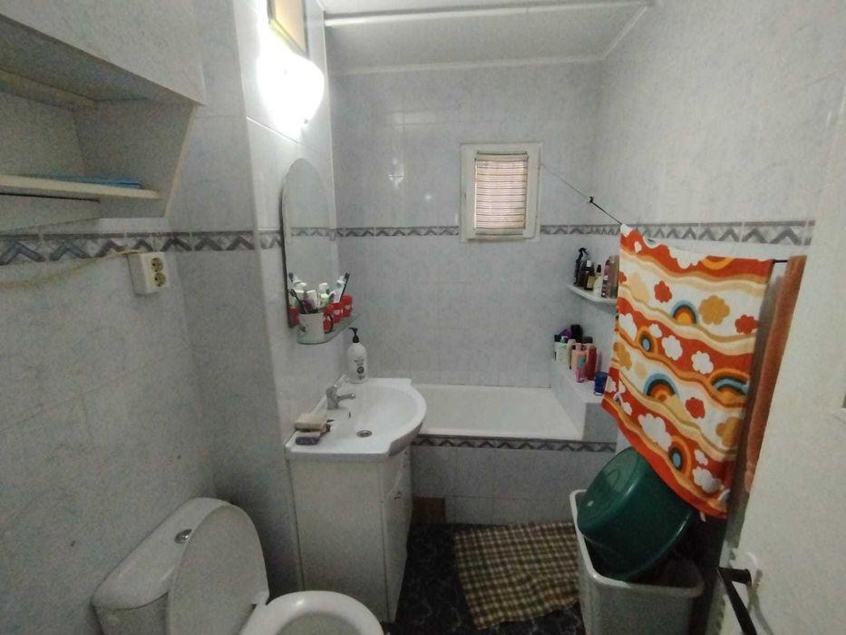 Apartament 4 camere decomandat, et. 1/4,  81 mp. Frumoasa, Diminetii