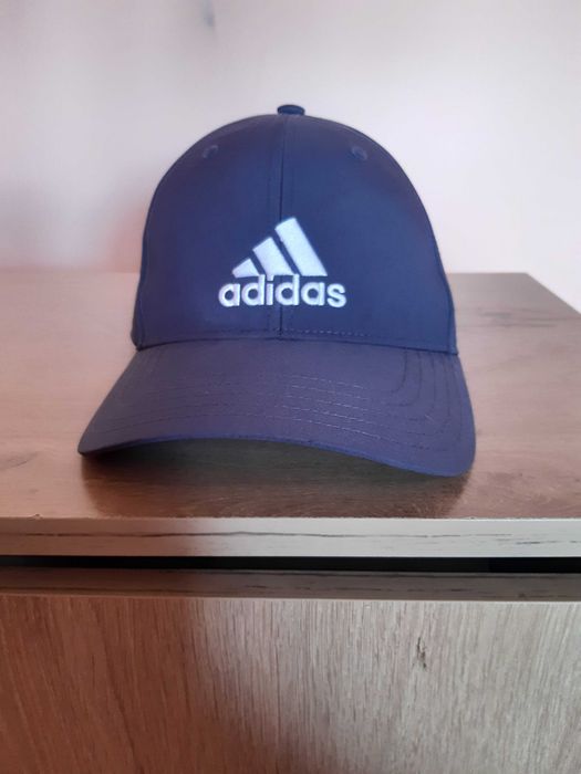 Шапка (оригинална) ADIDAS, мъжка, чисто нова