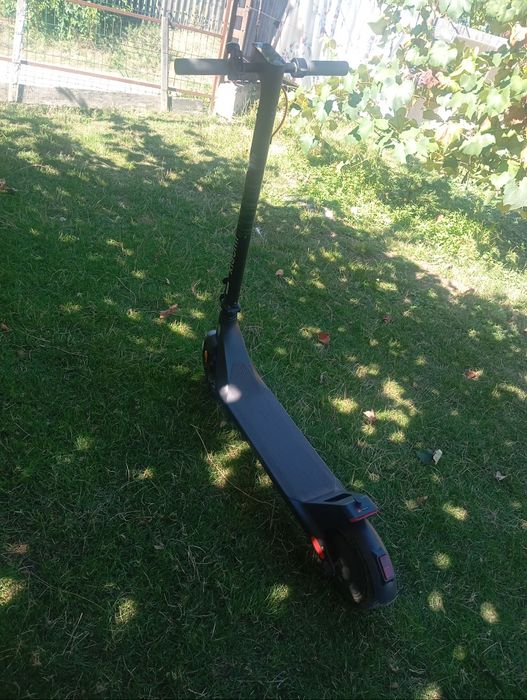 Trotineta electrica xiaomi 4 lite în stare foarte bună  cu garanție