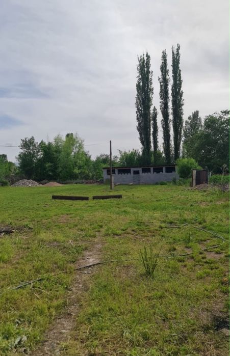 сатылады времянка қорасымен