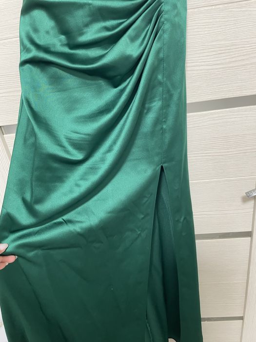 Продам платье для мероприятие