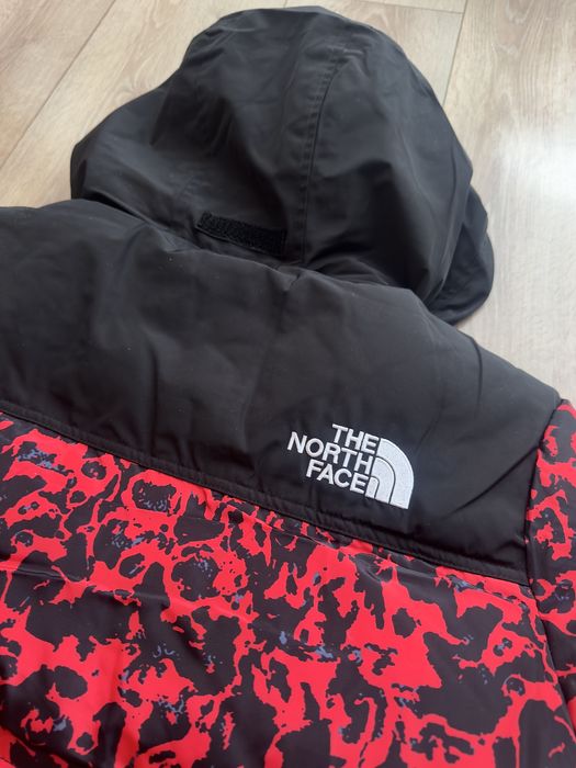 The   North   Face  Puffer   Nuptse  //   Trimit  Cu   Verificare //