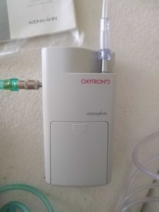 Sistem portabil cu butelie oxigen  2L si regulator Weinmann Oxitron 3
