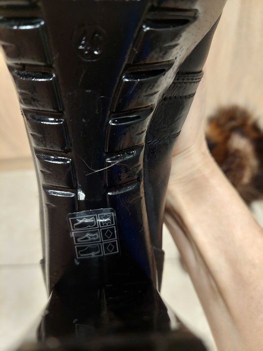 Дамски боти естествена кожа и косъм само за 35лв