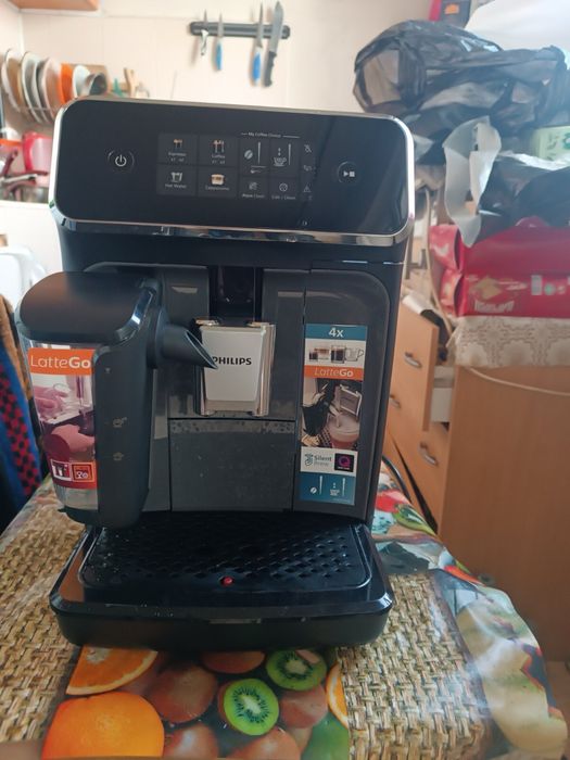 Кафемашина “Philips 2300 LatteGo “