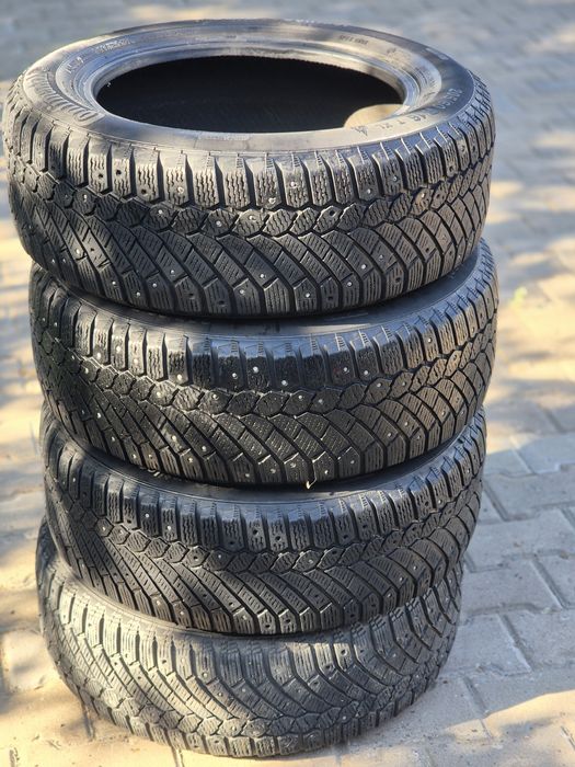 Продам комплек шины 205/60/16
