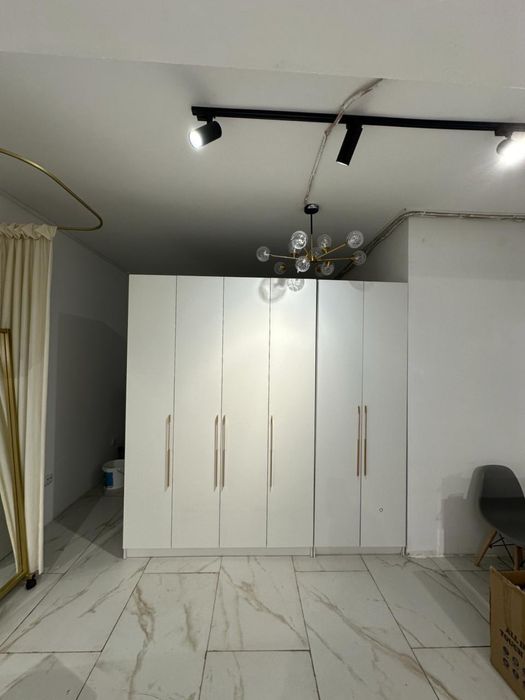 Оборудование для магазина одежды