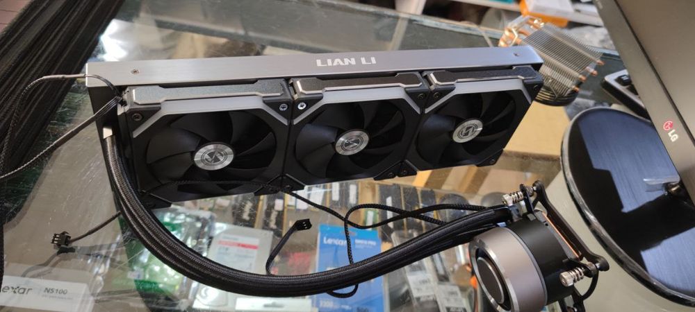 Lian Li водяное охлаждение rgb 3fan! Yaxshi holatda!