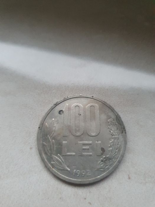 Moneda 100 lei , an 1992 , uzata .