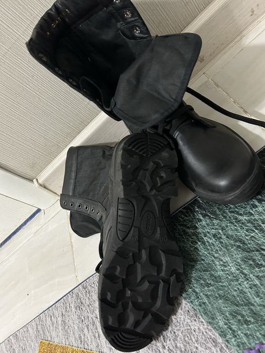 Әскери етіктер, берцы, военные