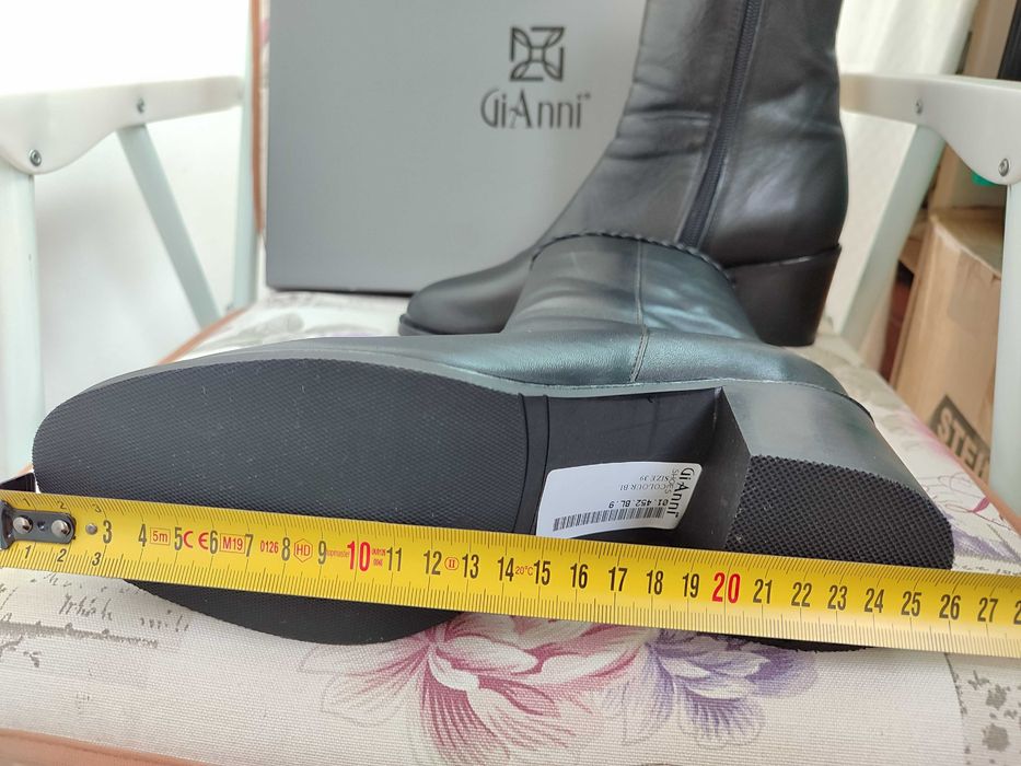 Дамски боти от естествена кожа Gianni