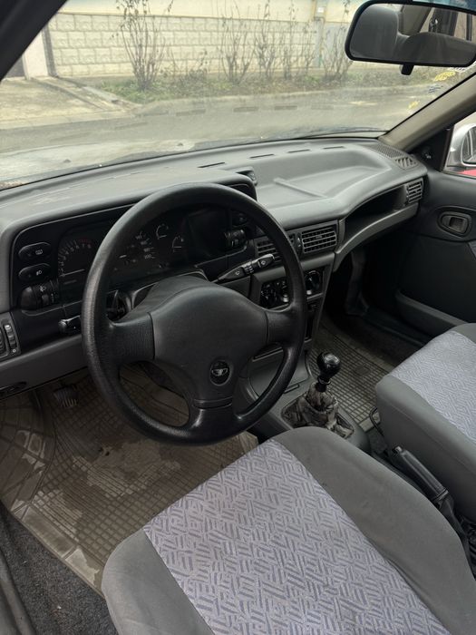 Daewoo Cielo Executive 2005,benzina 1498,89.501 km