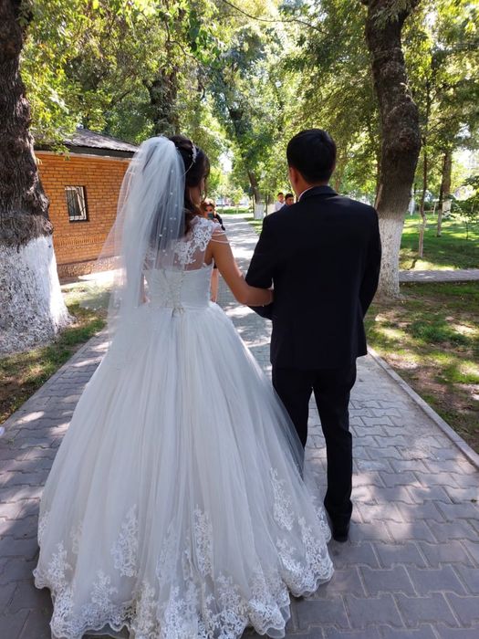 Продам свадебное платье б/у 22.000