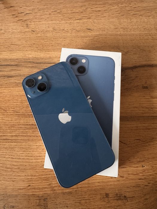 IPhone13 в синем цвете/