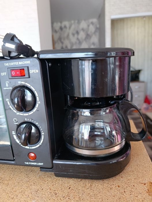 Продам МИНИ ПЕЧЬ для завтраков