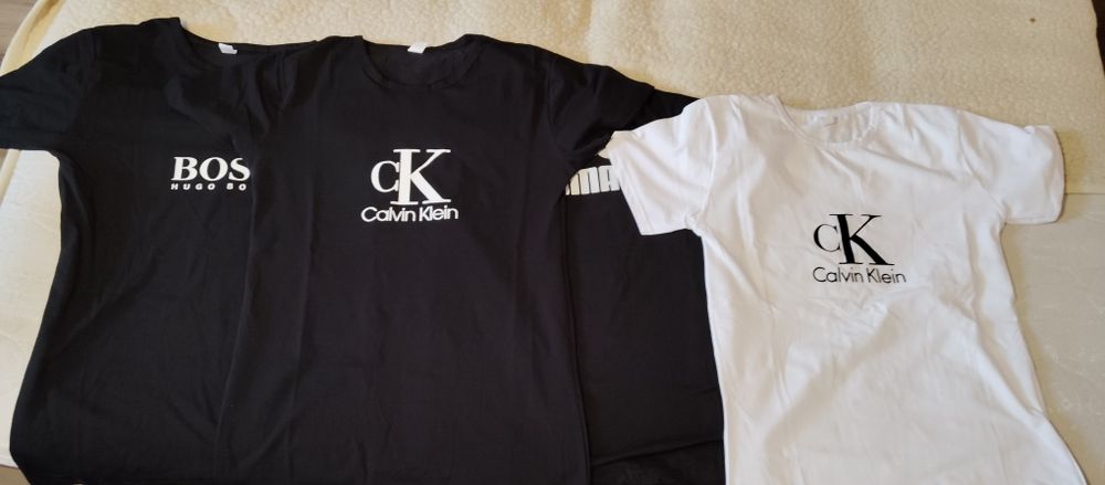 Vând tricouri firma