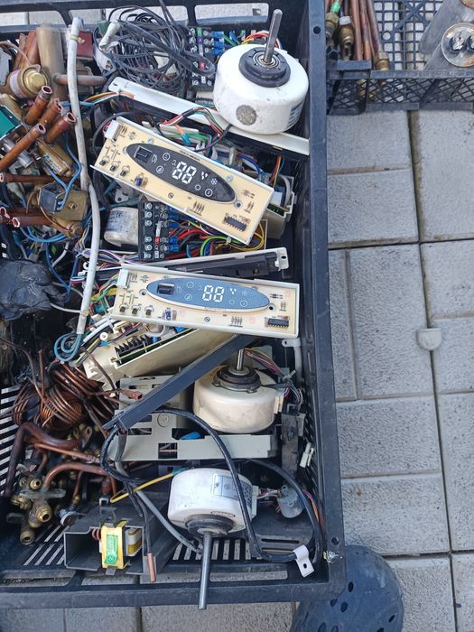 Piese aer condiționat din dezmembrări