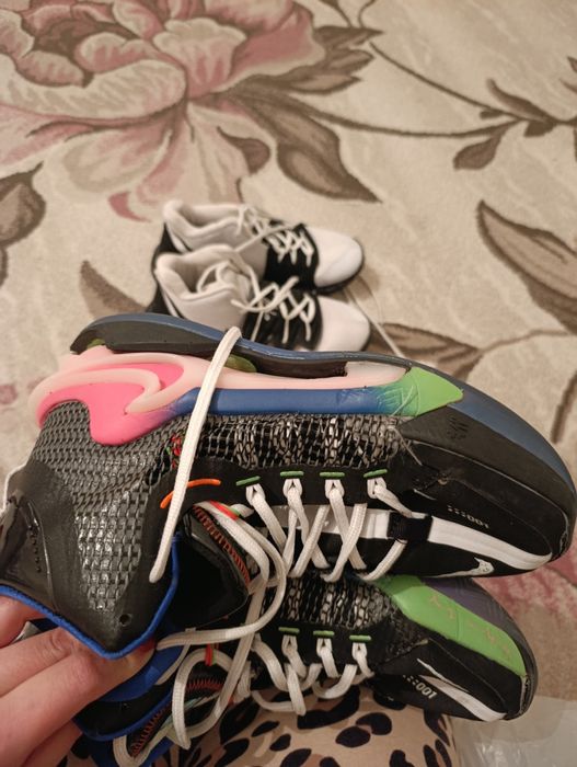 Продам баскетбольные кроссовки
