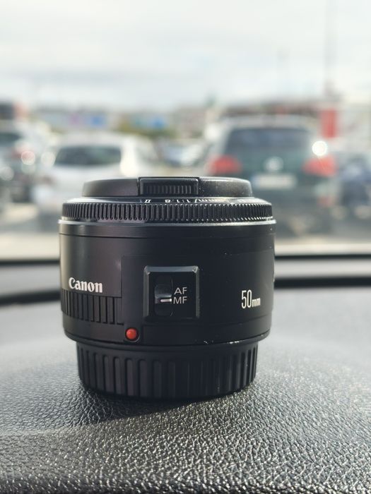 Canon EF 50mm f/1.8
