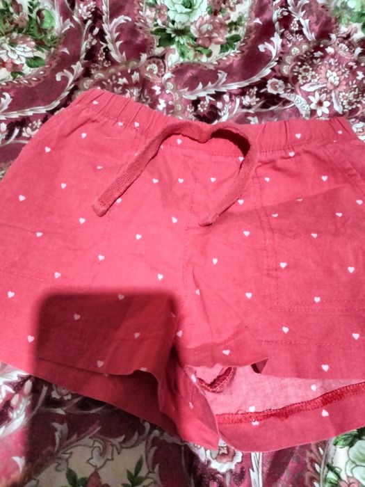 Отдам вещи за вкусняшку