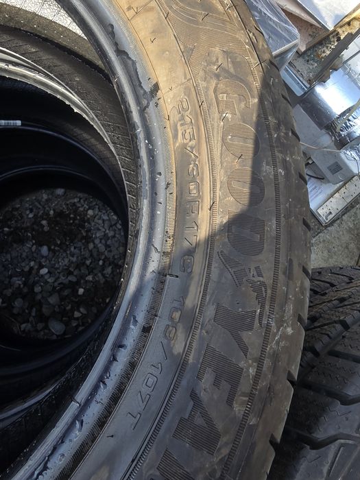 Anvelope vara 215/60/17 C