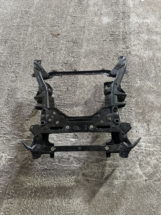 Передняя балка bmw x5 e70