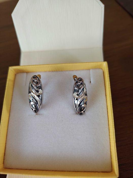 Прекрасни сребърни обеци