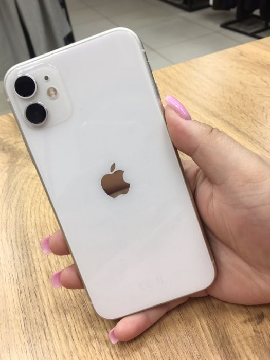 iPhone 11 128 GB — White